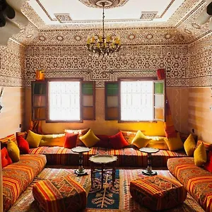 Aparthotel Essassi 23 