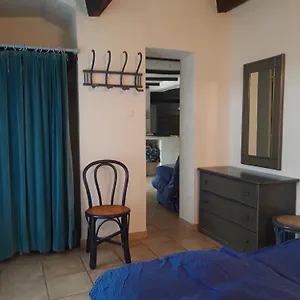 Apartment Les Amandiers - 5 Km De La